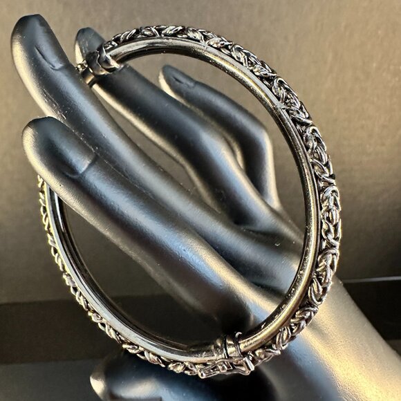 🔥 Sterling Silver Bali-Style Woven Bangle Bracelet – Hinged Clasp – Beautiful - Picture 2 of 4